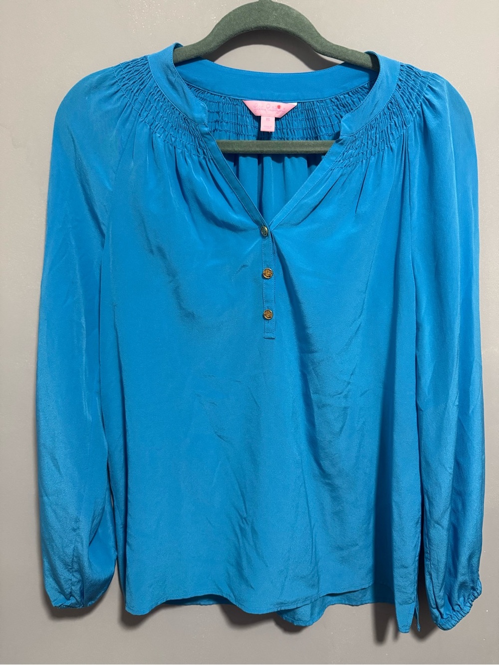 Lilly Pulitzer- 100% Silk Elsa Blouse. Size XS